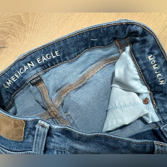 American Eagle Mom Jeans - Picture 4 of 5